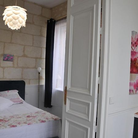 La Terrasse Facon Giverny - Gite 2 Personnes - Brain-sur-Allonnes Exteriör bild